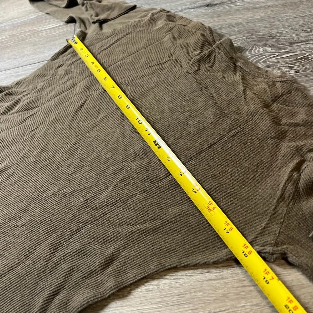2 Chix Thermal Top Womens One Size Brown Whats Kickin Graphic Waffle Knit USA